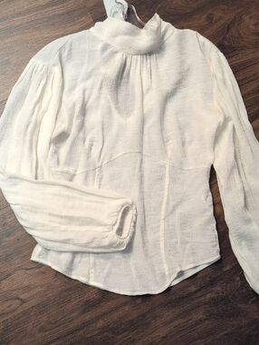Cream Mock-Neck Long Sleeve Blouse